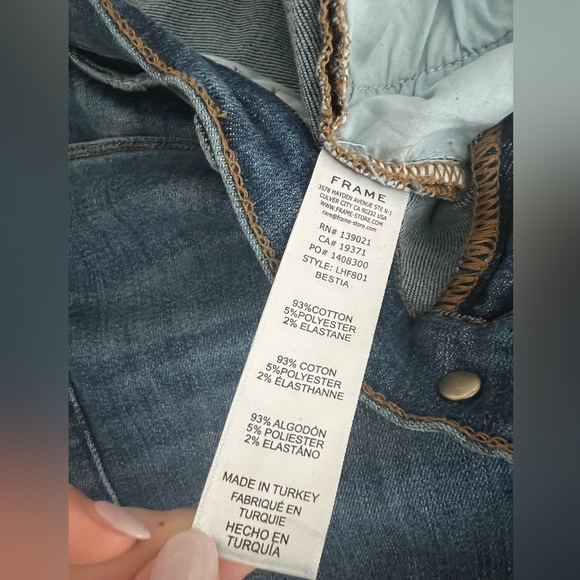Frame Le High Flare Jeans, Size 28 - Picture 7 of 11